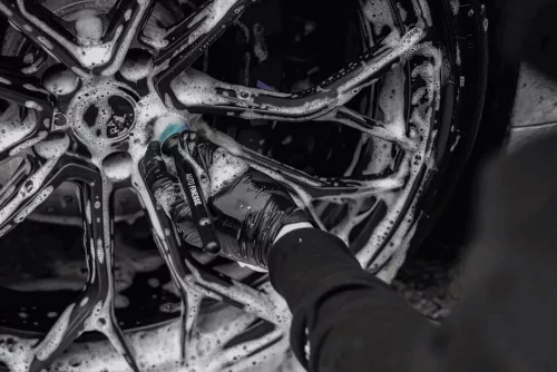 Auto Finesse Imperial - savmentes felnitisztító koncentrátum